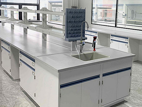 Laboratory furniture with ceramic worktop