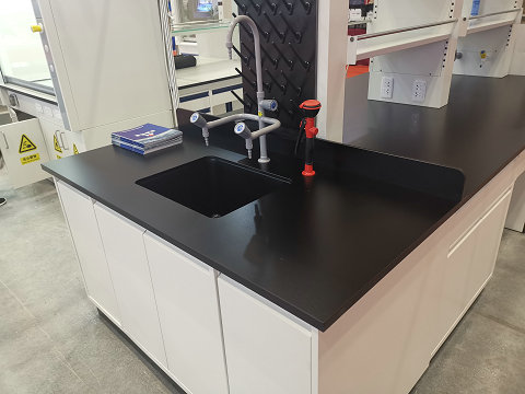 epoxy resin lab countertops